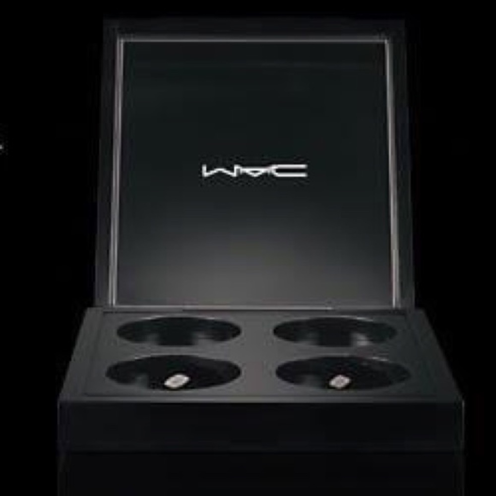 MAC Pro Palette Eye Shadow 4X